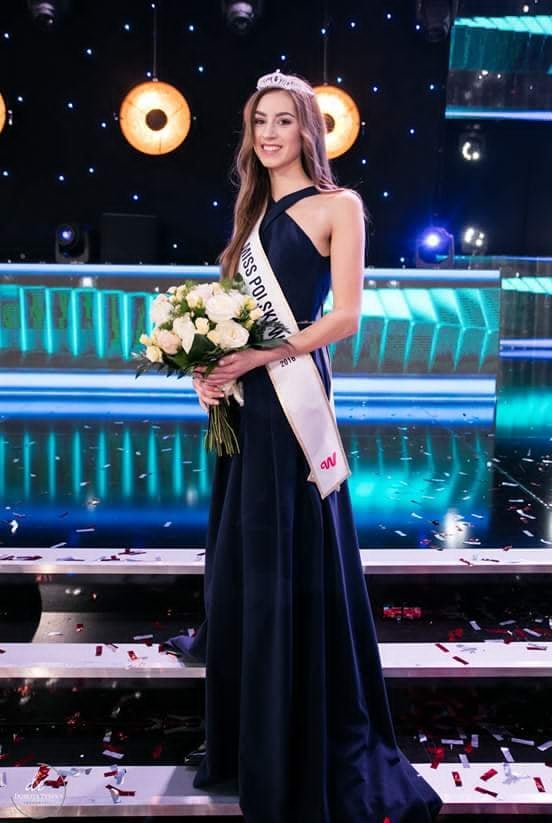 Gala Miss Polski — szarfa i bukiet